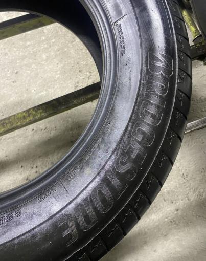 Bridgestone Alenza 001 225/65 R17