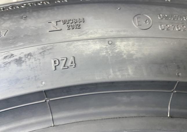 Pirelli P Zero PZ4 285/45 R20 112Y