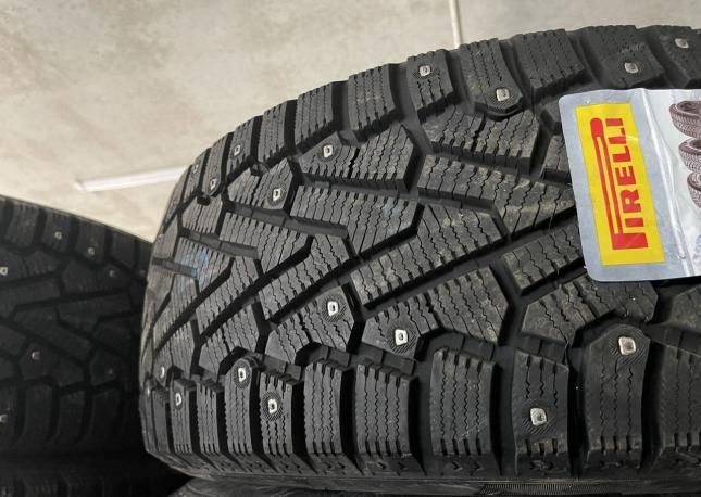 Pirelli Ice Zero SUV 235/55 R17