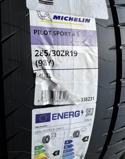 Michelin Pilot Sport 4 S 285/30 R19