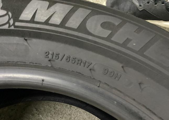 Michelin Alpin 5 215/65 R17 99H