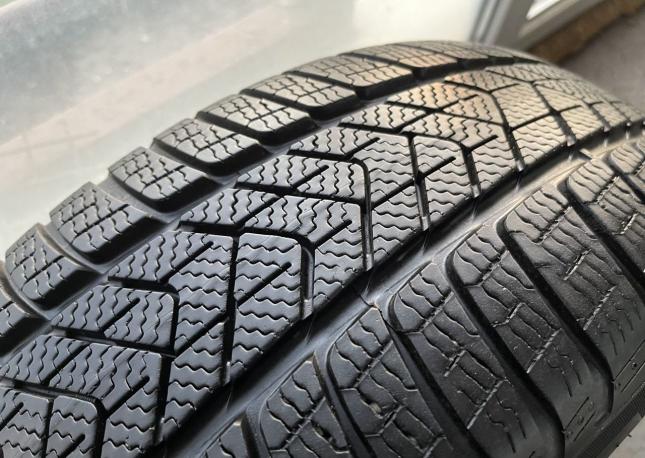 Pirelli Winter Sottozero 3 245/50 R19
