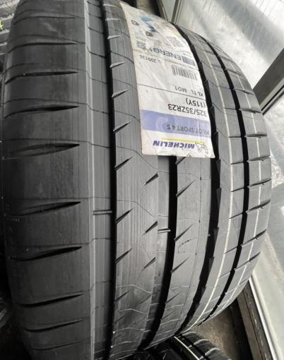 Michelin Pilot Sport 4 SUV 285/40 R23 и 325/35 R23