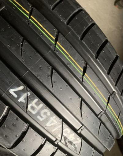 Marshal MU12 245/45 R17 95W