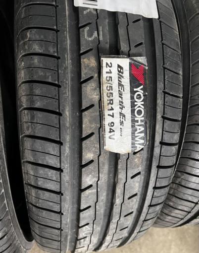 Yokohama BluEarth-ES ES32 215/55 R17