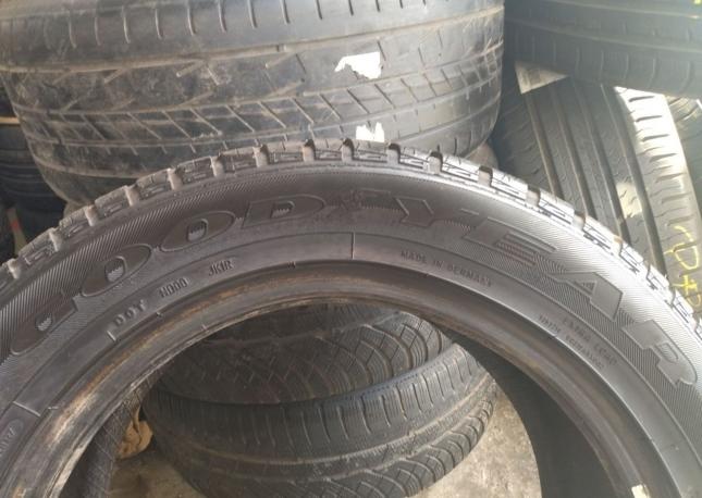 Goodyear Vector 4Seasons 225/55 R17 101V