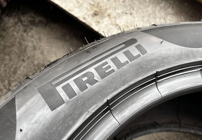 Pirelli P Zero SUV 295/45 R20