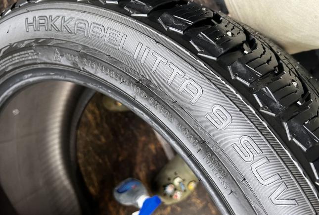 Nokian Tyres Hakkapeliitta 9 315/40 R21