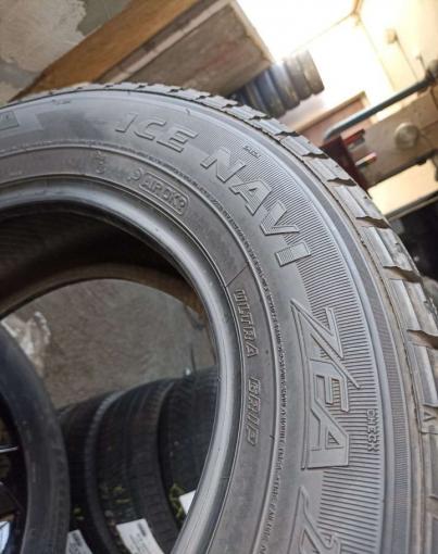 Goodyear Ice Navi Zea II 215/65 R16