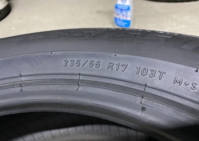 Pirelli Ice Zero 235/55 R17 103T