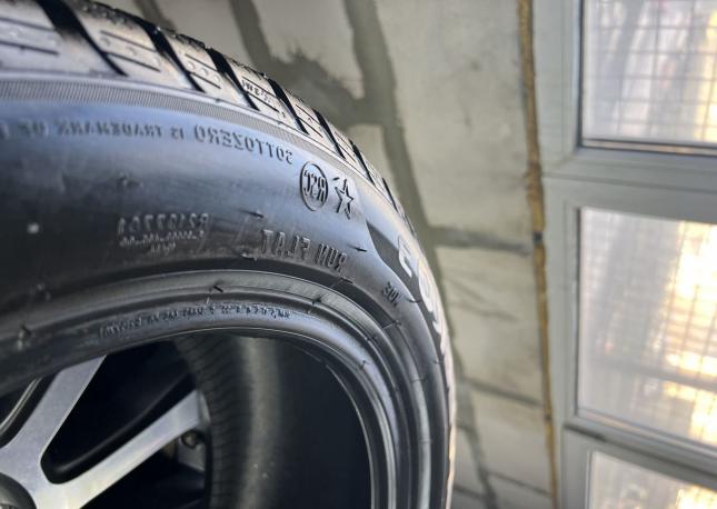 Pirelli Winter Sottozero 3 245/45 R18