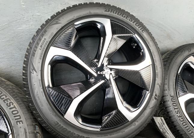 Новые оригинальные колеса Kia EV6 R20