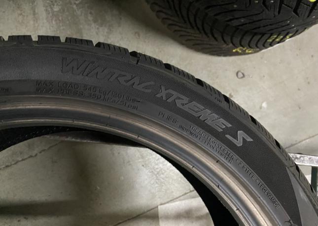 Vredestein Wintrac Xtreme S 215/40 R17