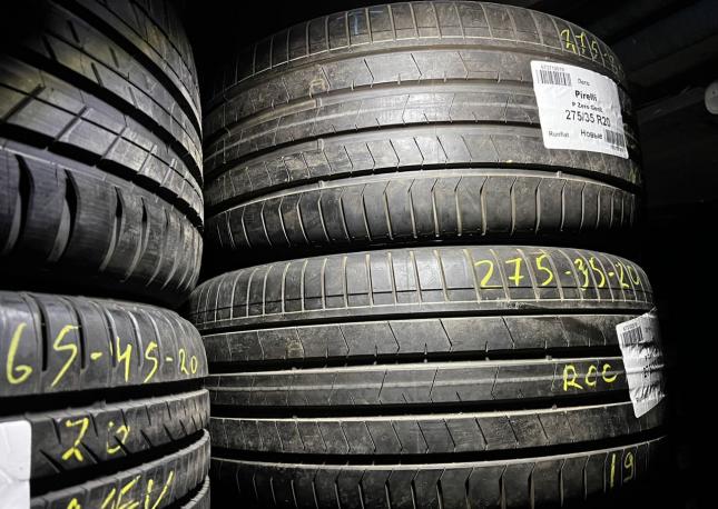 Pirelli P Zero PZ4 275/35 R20