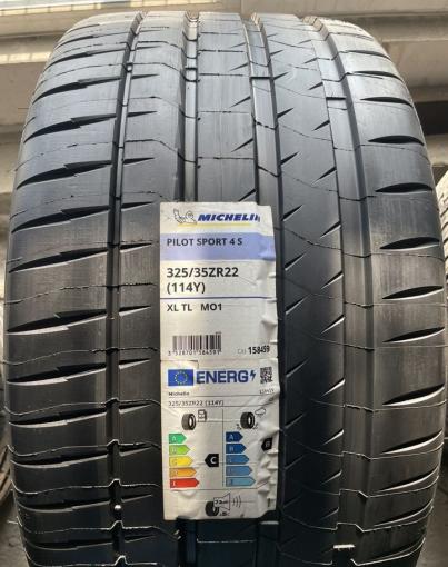 Michelin Pilot Sport 4 S 285/40 R22 и 325/35 R22 114Y