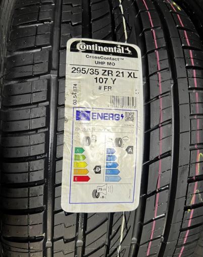 Continental ContiCrossContact UHP 295/35 R21