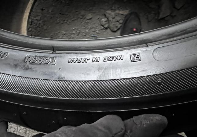 Bridgestone Potenza S001 295/35 R20