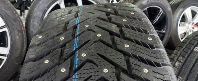 Nokian Tyres Hakkapeliitta 8 SUV 265/40 R21 105T