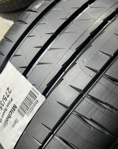 Michelin Pilot Sport 4 S 245/40 R20 и 275/35 R20 Y