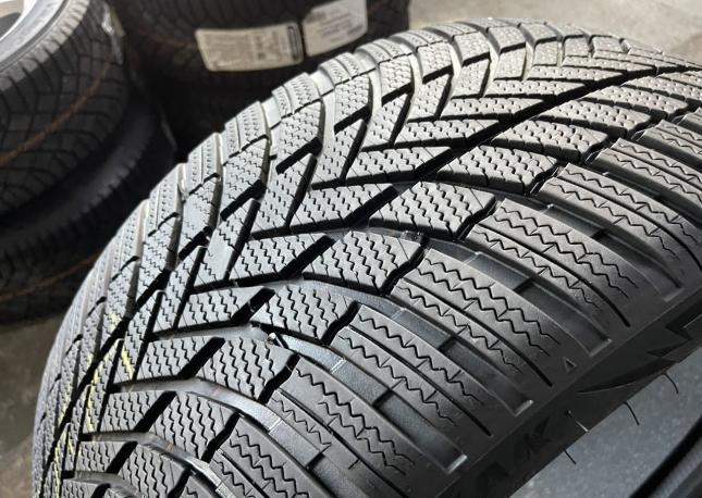 Bridgestone Blizzak LM005 DriveGuard 265/40 R21 105H