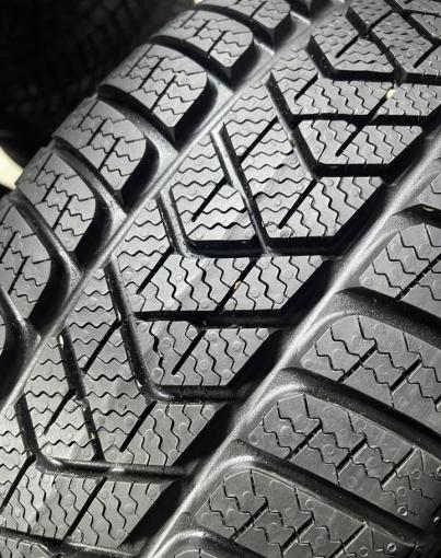 Pirelli Winter Sottozero 3 225/45 R18 95H