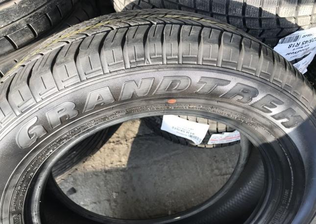 Dunlop Grandtrek ST20 225/60 R17 99H