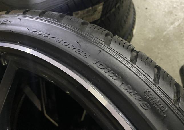 Hankook Winter I&#39;Cept Evo2 W320A SUV 285/30 R22 101W