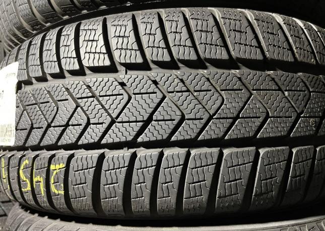 Pirelli Winter Sottozero 245/45 R18 V