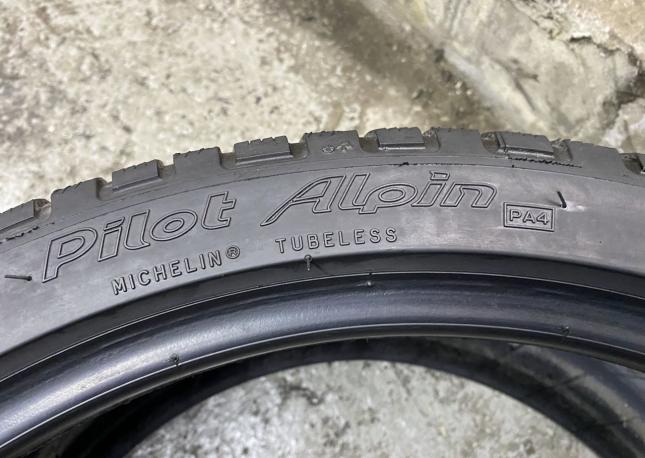 Michelin Pilot Alpin PA4 245/35 R19 93W