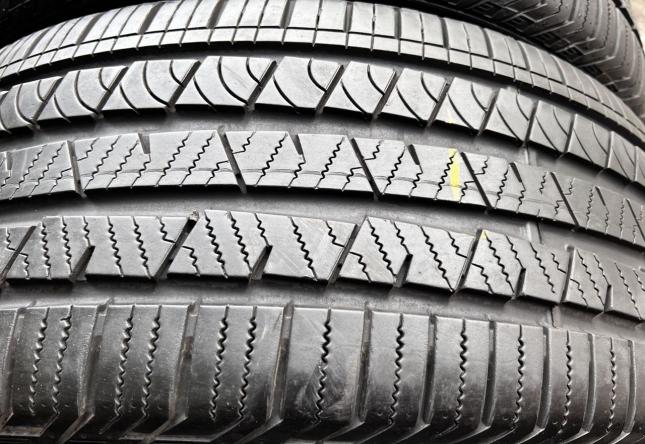 Continental ContiCrossContact LX2 245/45 R20