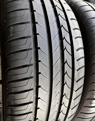 Goodyear EfficientGrip SUV 255/45 R20