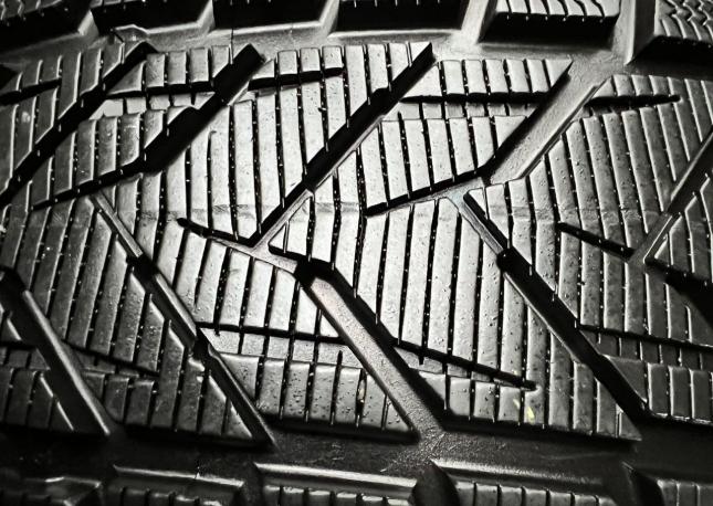 Vredestein Wintrac Xtreme S 235/55 R19