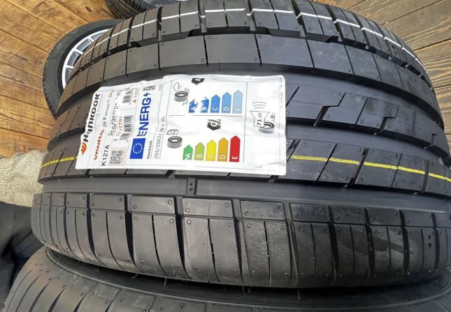 Hankook Ventus S1 Evo 3 K127 285/30 R21 и 255/35 R21