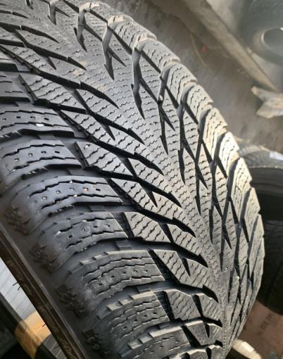 Nokian Tyres WR SUV 275/40 R20 и 315/35 R20