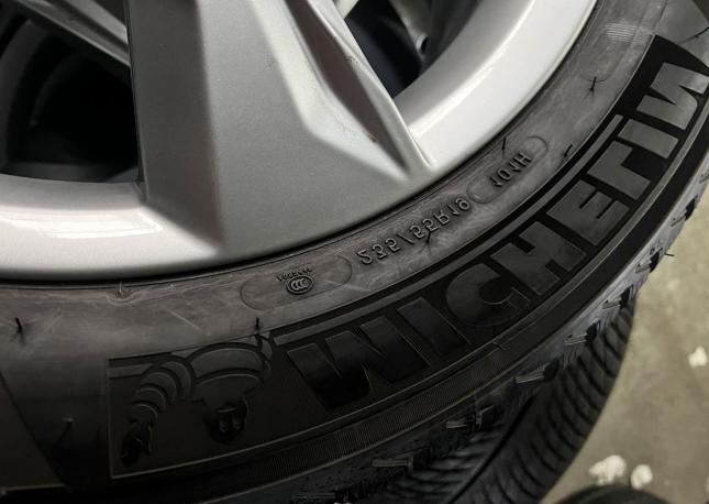 Michelin Latitude Alpin 235/55 R19