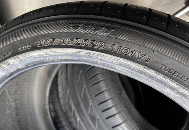 Bridgestone Potenza RE-01R 295/35 R20