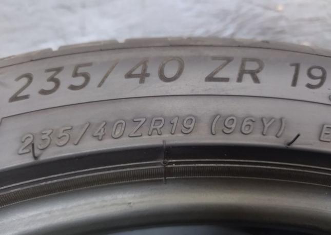 Michelin Pilot Sport 4 S 235/40 R19 96Y