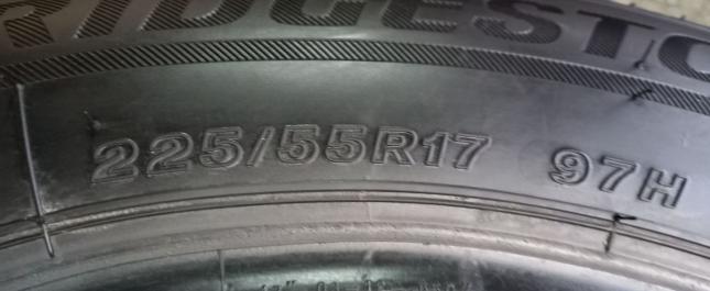 Bridgestone Blizzak LM-001 225/55 R17 97H