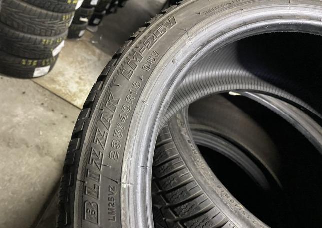 Bridgestone Blizzak LM-25 235/40 R18 95V