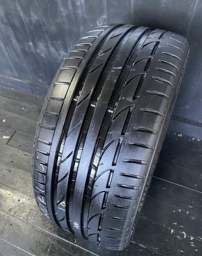 Bridgestone Potenza S001 245/35 R19