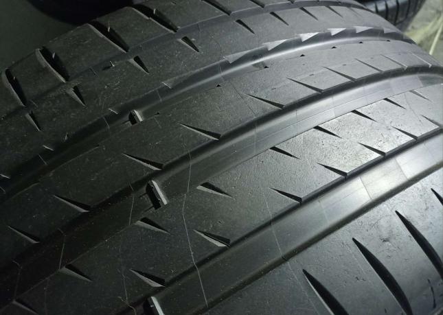 Michelin Pilot Sport EV 275/35 R22