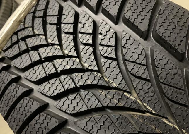 Goodyear UltraGrip Ice 2 235/45 R18