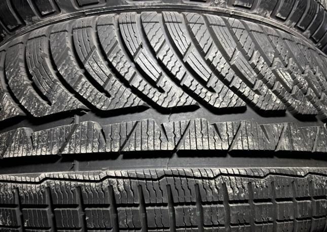 Michelin Pilot Alpin PA4 245/45 R18