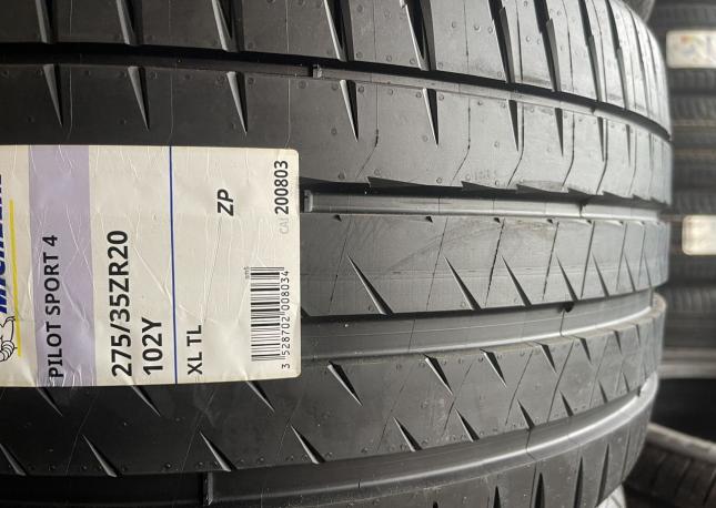 Michelin Pilot Sport 4 S 245/40 R20 и 275/35 R20 Y