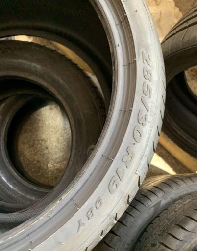 Pirelli P Zero 255/35 R19 и 285/30 R19 96Y