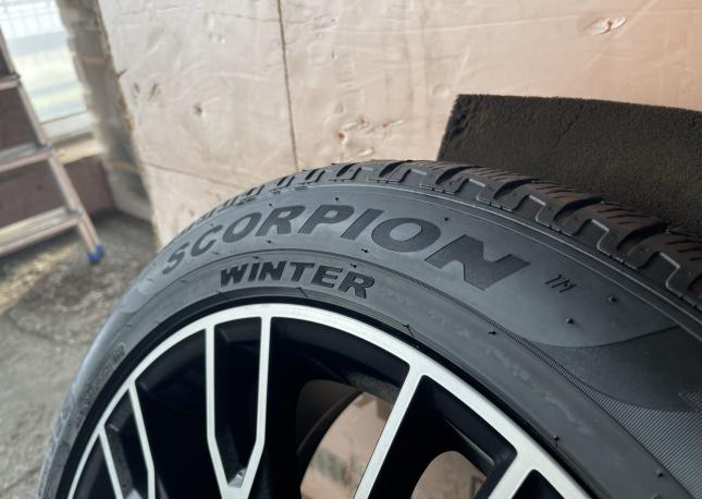 Pirelli Scorpion Winter 285/40 R21 109V