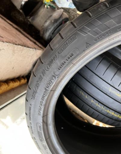 Michelin Pilot Super Sport 275/35 R19