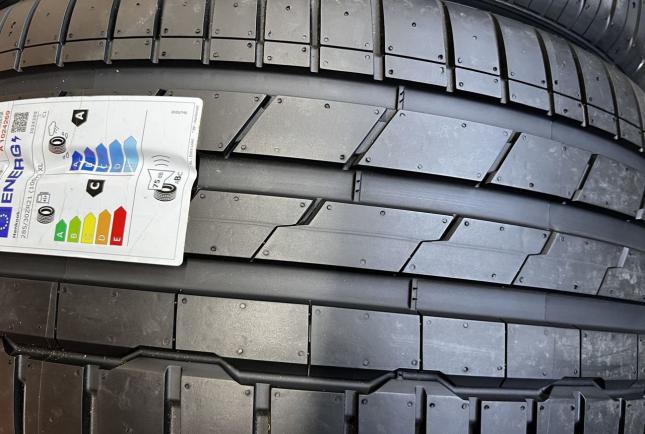 Hankook Ventus S1 Evo 3 K127 285/30 R21 и 255/35 R21