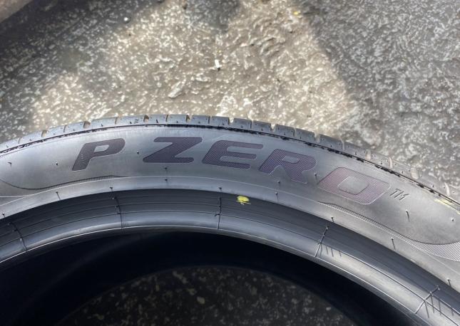 Pirelli P Zero 325/35 R23 111Y