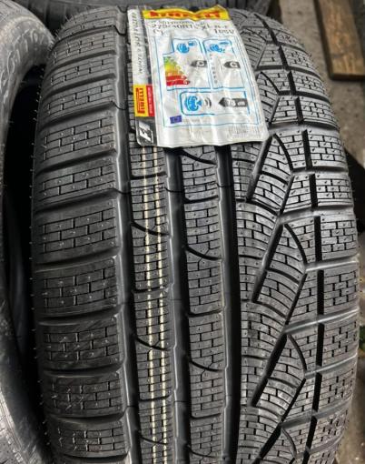 Pirelli Winter Sottozero II 245/45 R19 и 275/40 R19